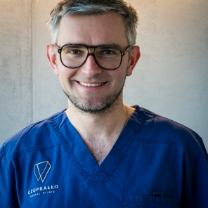 dr n. med. Łukasz Czupkałło - specj. chirurgii stomatologicznej